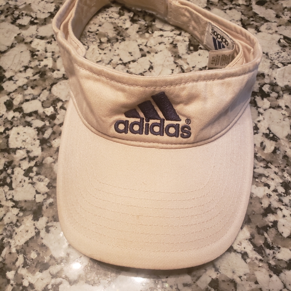Adidas visor